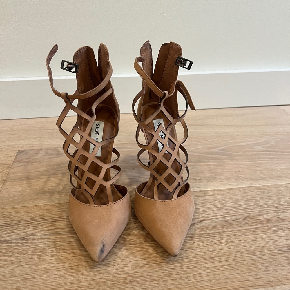 Steve Madden Nude Heels Sz 6